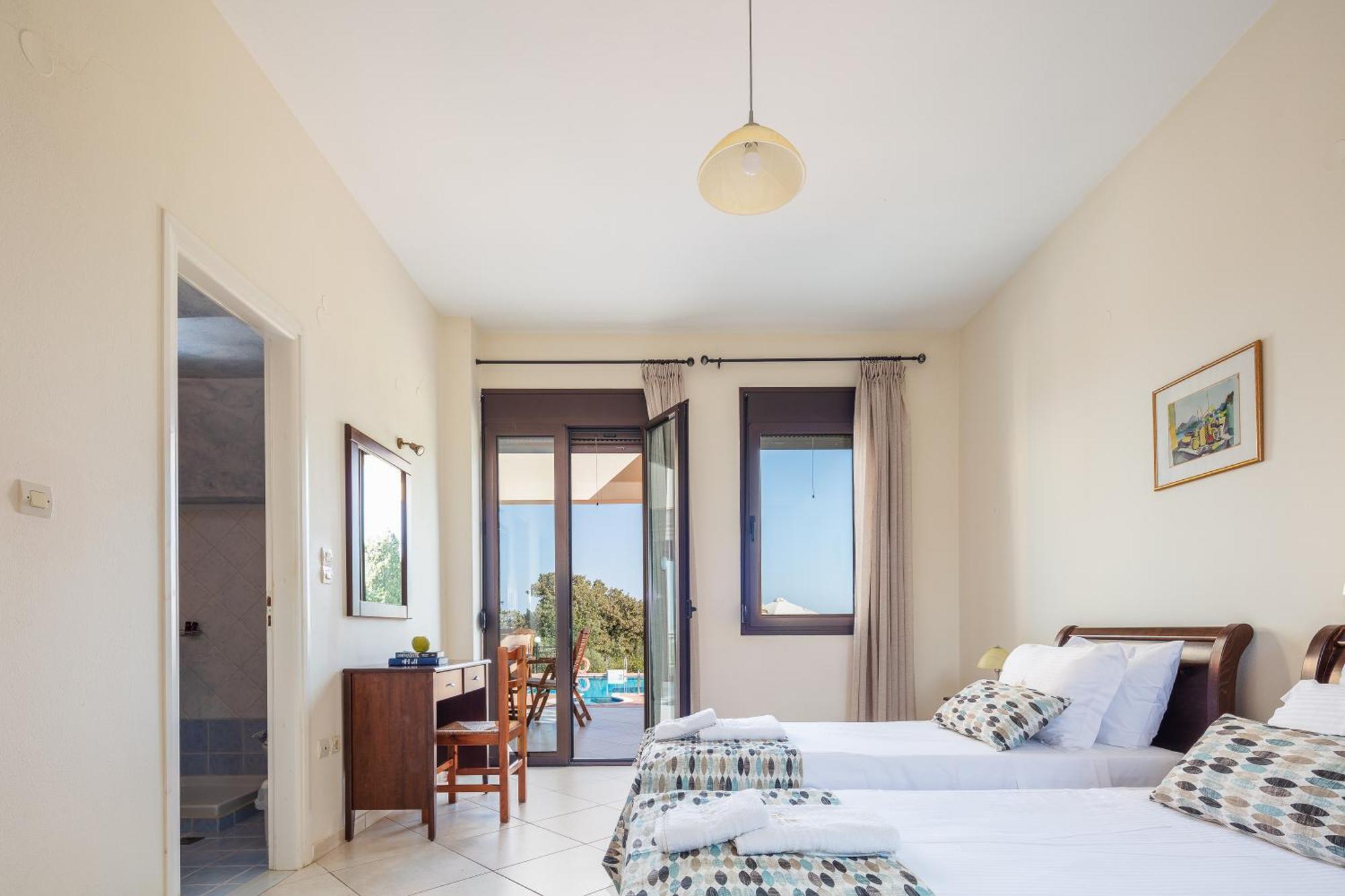Villa Artemis Prinés Buitenkant foto