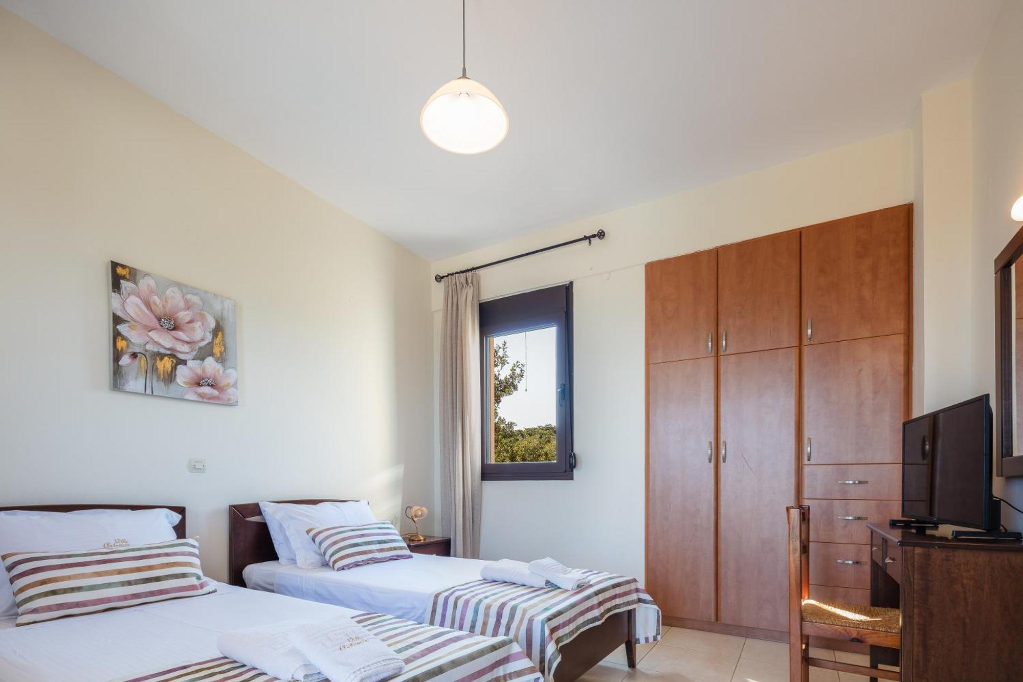 Villa Artemis Prinés Buitenkant foto